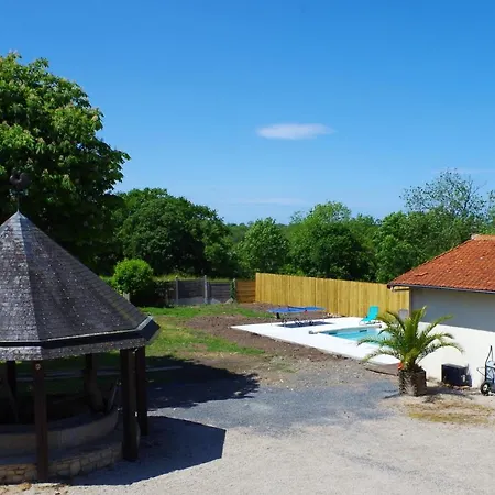 Maison De 4 Chambres Avec Piscine Privee Jardin Clos Et Wifi A Cricqueville En Bessin A 3 Km De La Plage Дом отдыха *