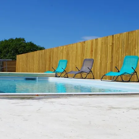 Maison De 4 Chambres Avec Piscine Privee Jardin Clos Et Wifi A Cricqueville En Bessin A 3 Km De La Plage Дом отдыха *