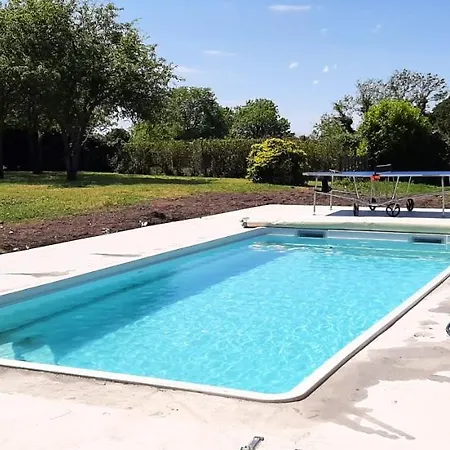 Maison De 4 Chambres Avec Piscine Privee Jardin Clos Et Wifi A Cricqueville En Bessin A 3 Km De La Plage *