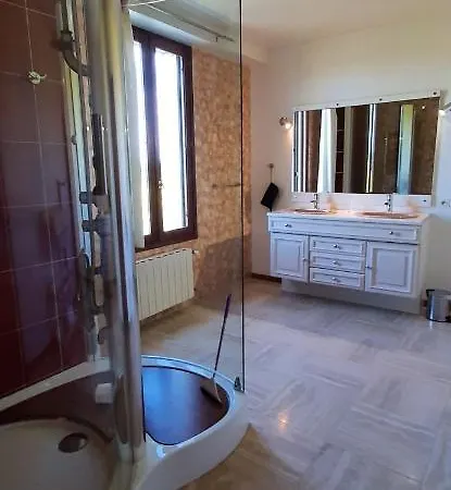 Maison De 4 Chambres Avec Piscine Privee Jardin Clos Et Wifi A Cricqueville En Bessin A 3 Km De La Plage