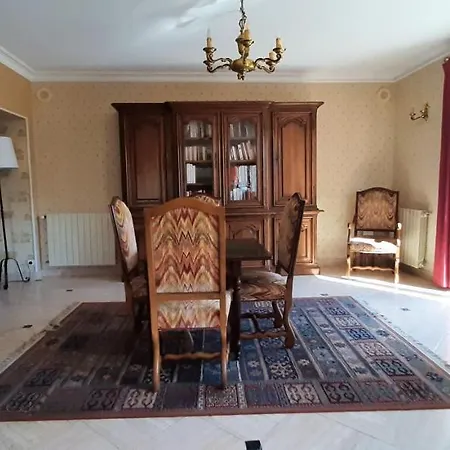 Maison De 4 Chambres Avec Piscine Privee Jardin Clos Et Wifi A Cricqueville En Bessin A 3 Km De La Plage * Cricqueville-en-Bessin